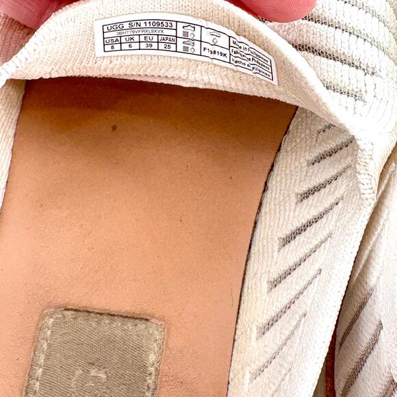 Ugg Sammy Breeze Slip On Sneakers 8 White Tan Flats Travel Beach Resort Cruise - Picture 9 of 11